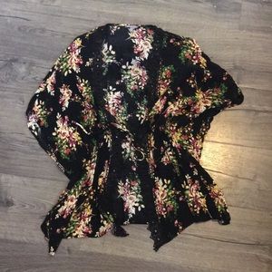 Tie front Charlotte Russe cover up size small